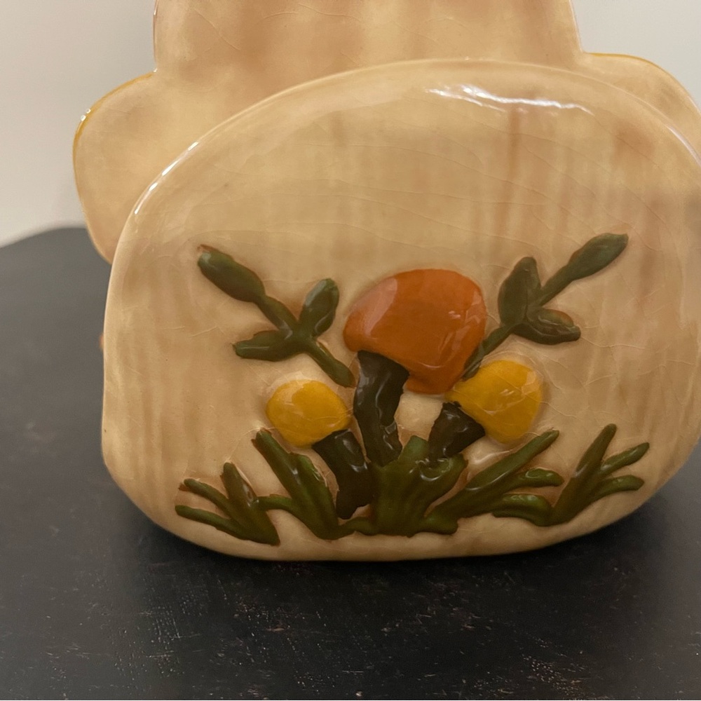Vintage Ceramic Mushroom Retro Napkin or Letter Holder - Picture 4 of 9